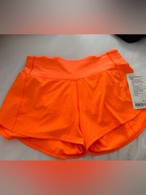 Lululemon Speed Up 4” shorts